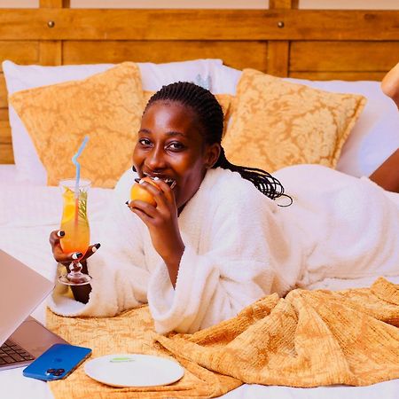 Mountains Of The Moon Hotel Fort Portal Esterno foto
