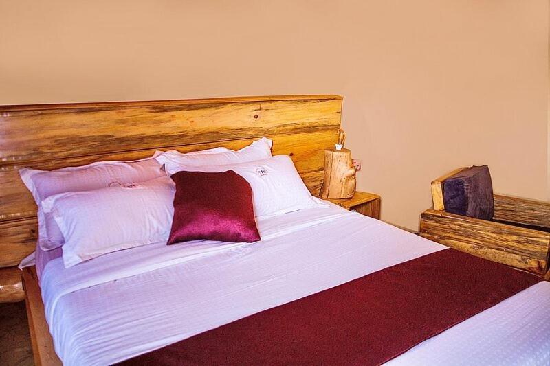 Mountains Of The Moon Hotel Fort Portal Esterno foto