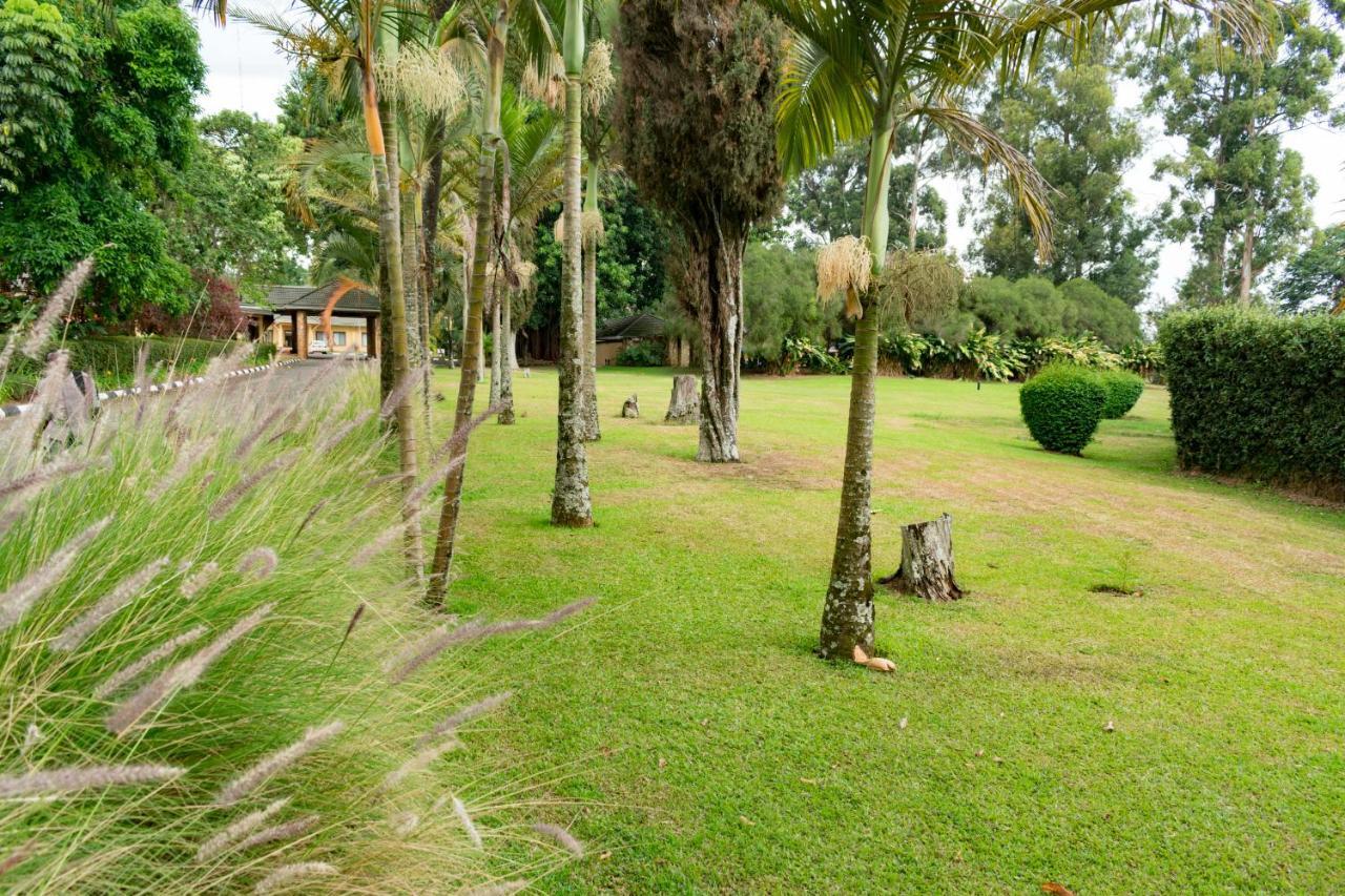Mountains Of The Moon Hotel Fort Portal Esterno foto